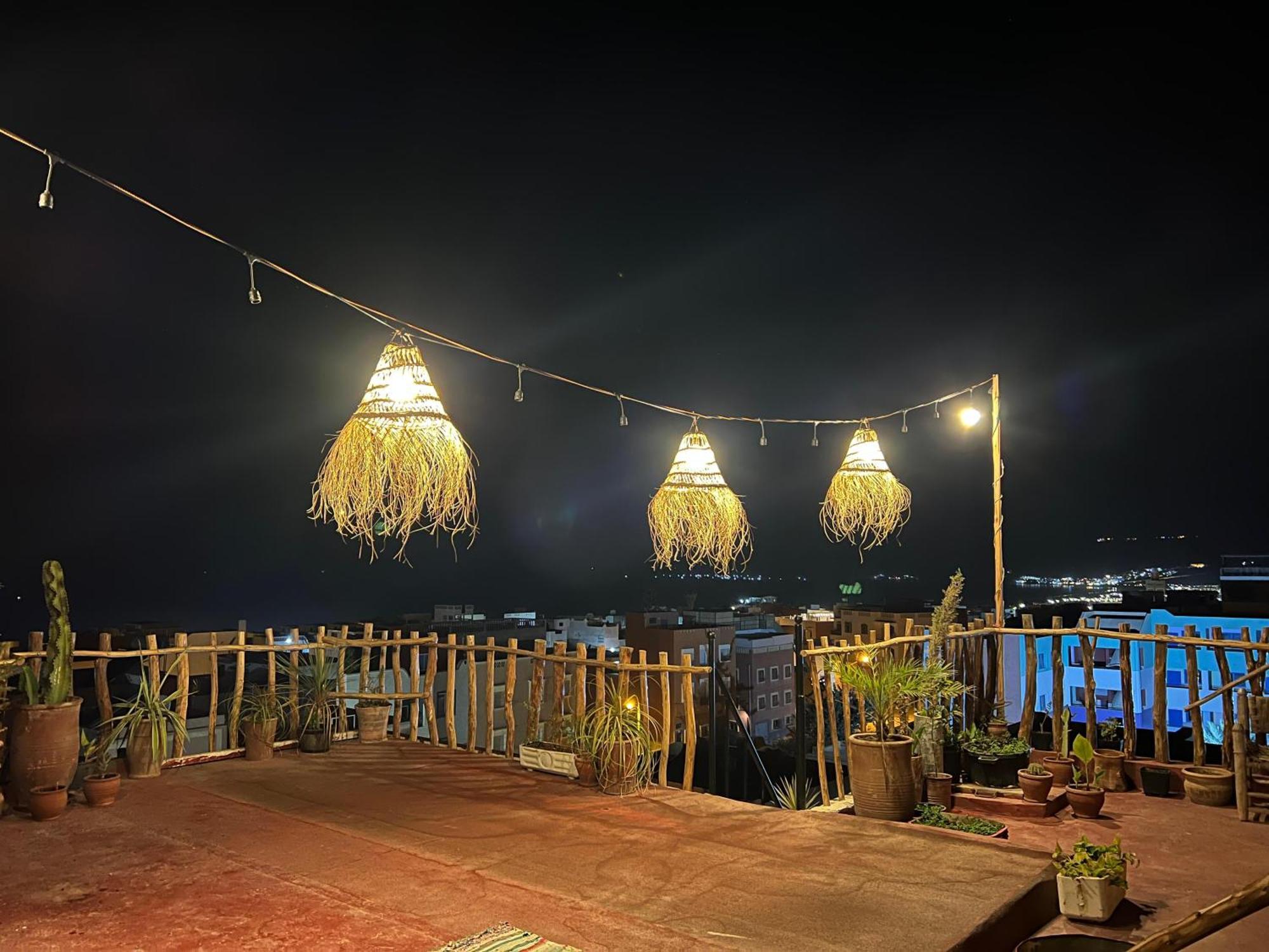Berber Waves Surf House Pansiyon Tamraght Dış mekan fotoğraf